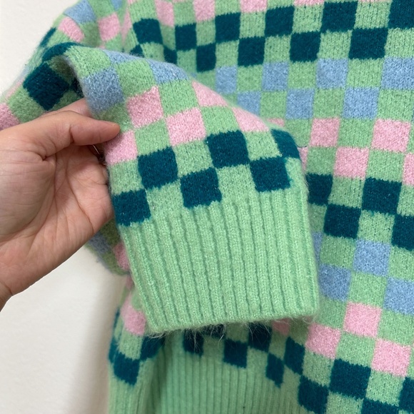 COTTON ON green pink blue checkered boxy cropped sweater - sz S - cozy, crewneck - Picture 8 of 10